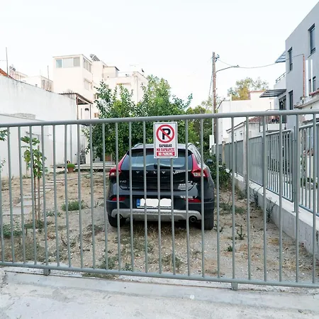 بيت للعطل Cube House - Detached With Garden And Parking فولوس