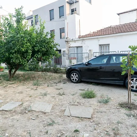 Cube House - Detached With Garden And Parking * 볼로스